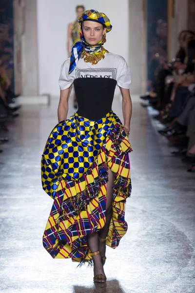 Look 31